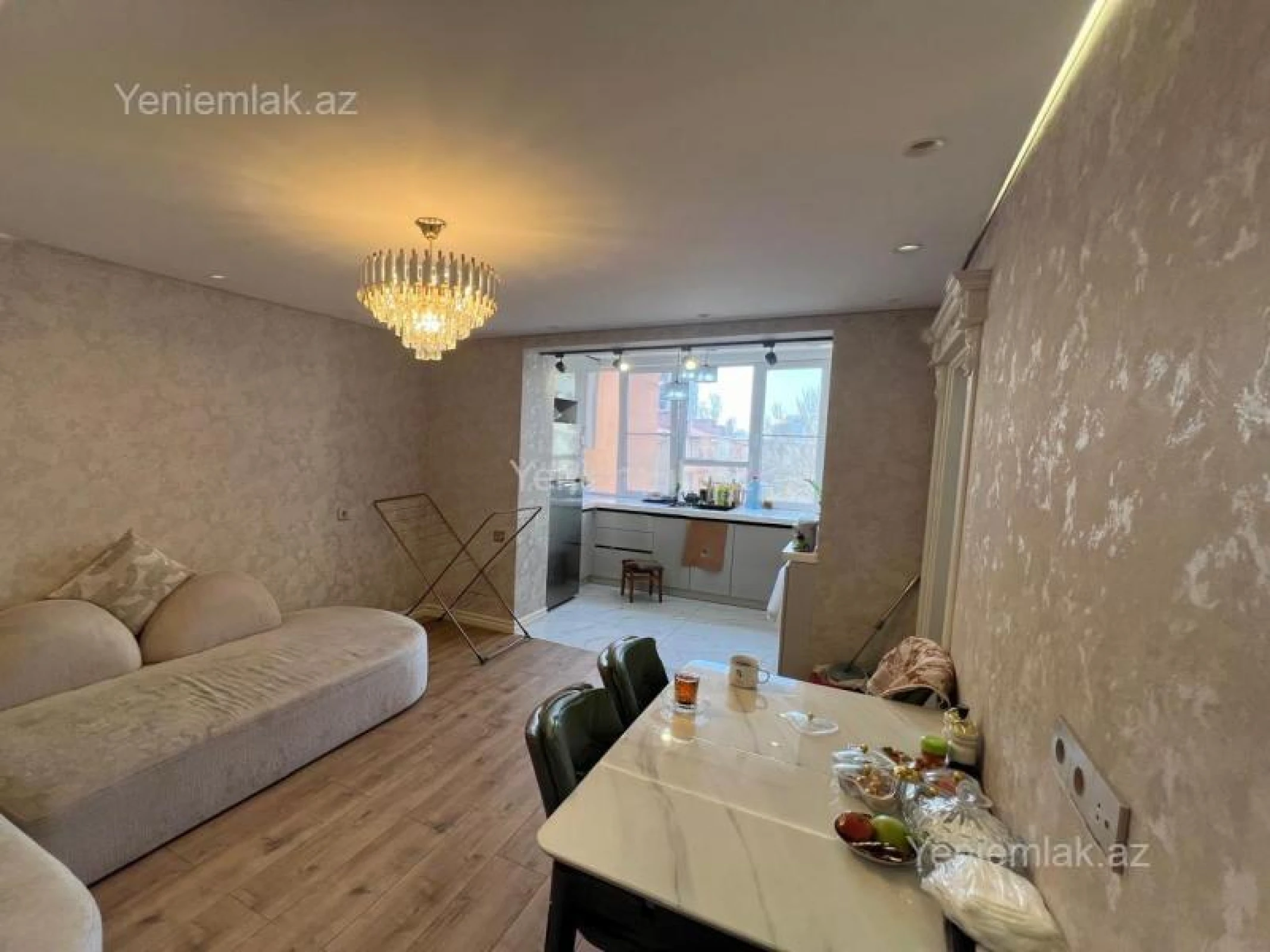 Satılır 3 otaqlı köhnə tikili 55 m²