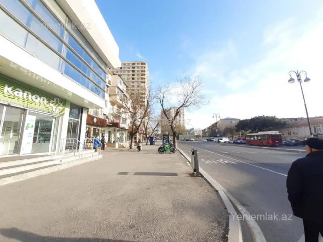 Satılır 3 otaqlı köhnə tikili 55 m²