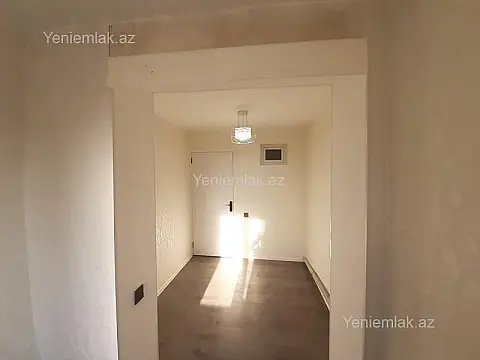 Satılır 3 otaqlı köhnə tikili 55 m²