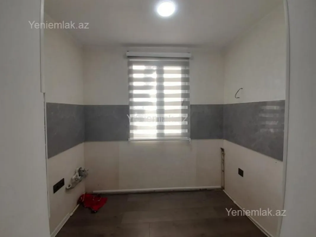 Satılır 3 otaqlı köhnə tikili 55 m²