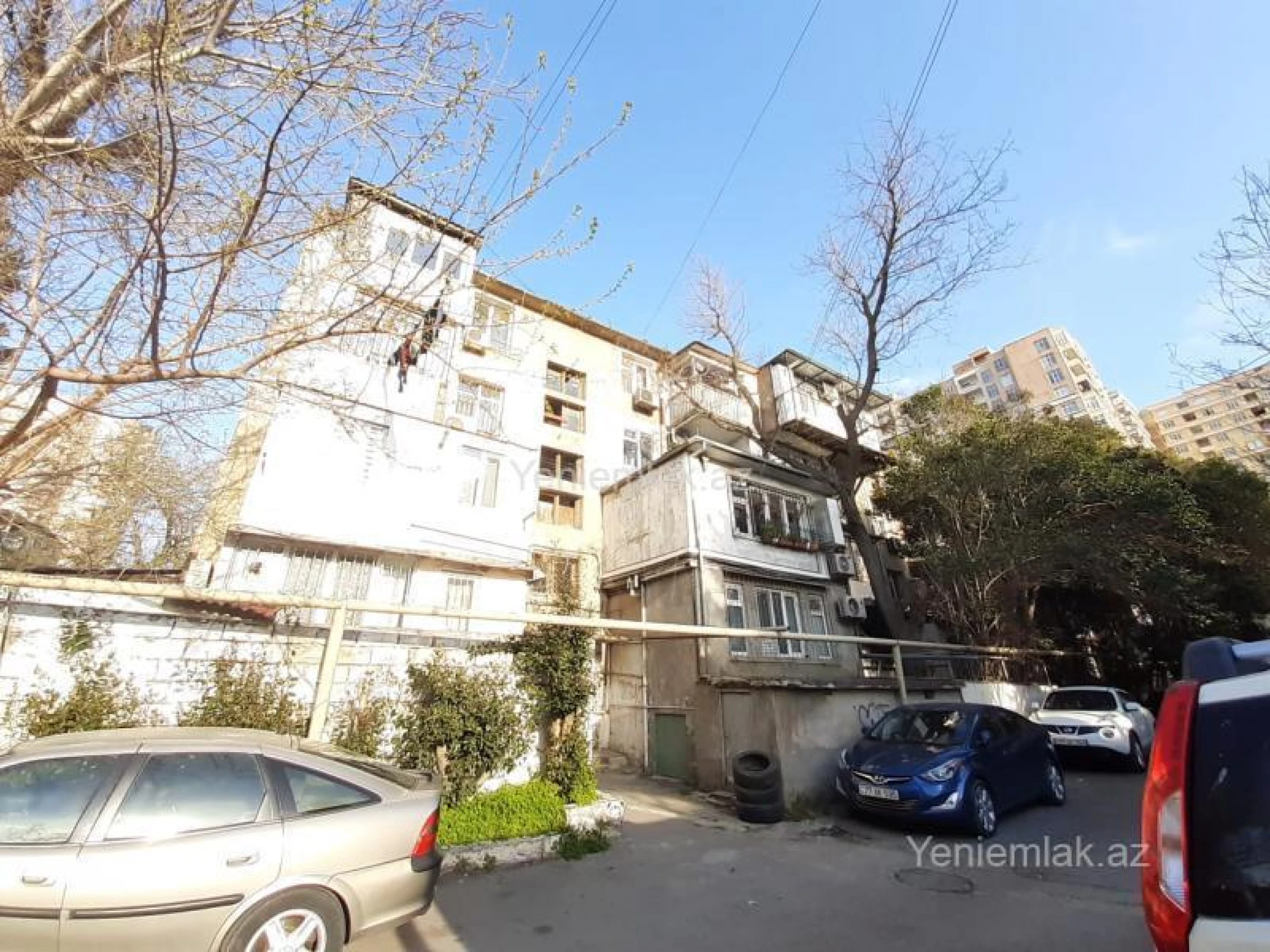 Satılır 3 otaqlı köhnə tikili 55 m²