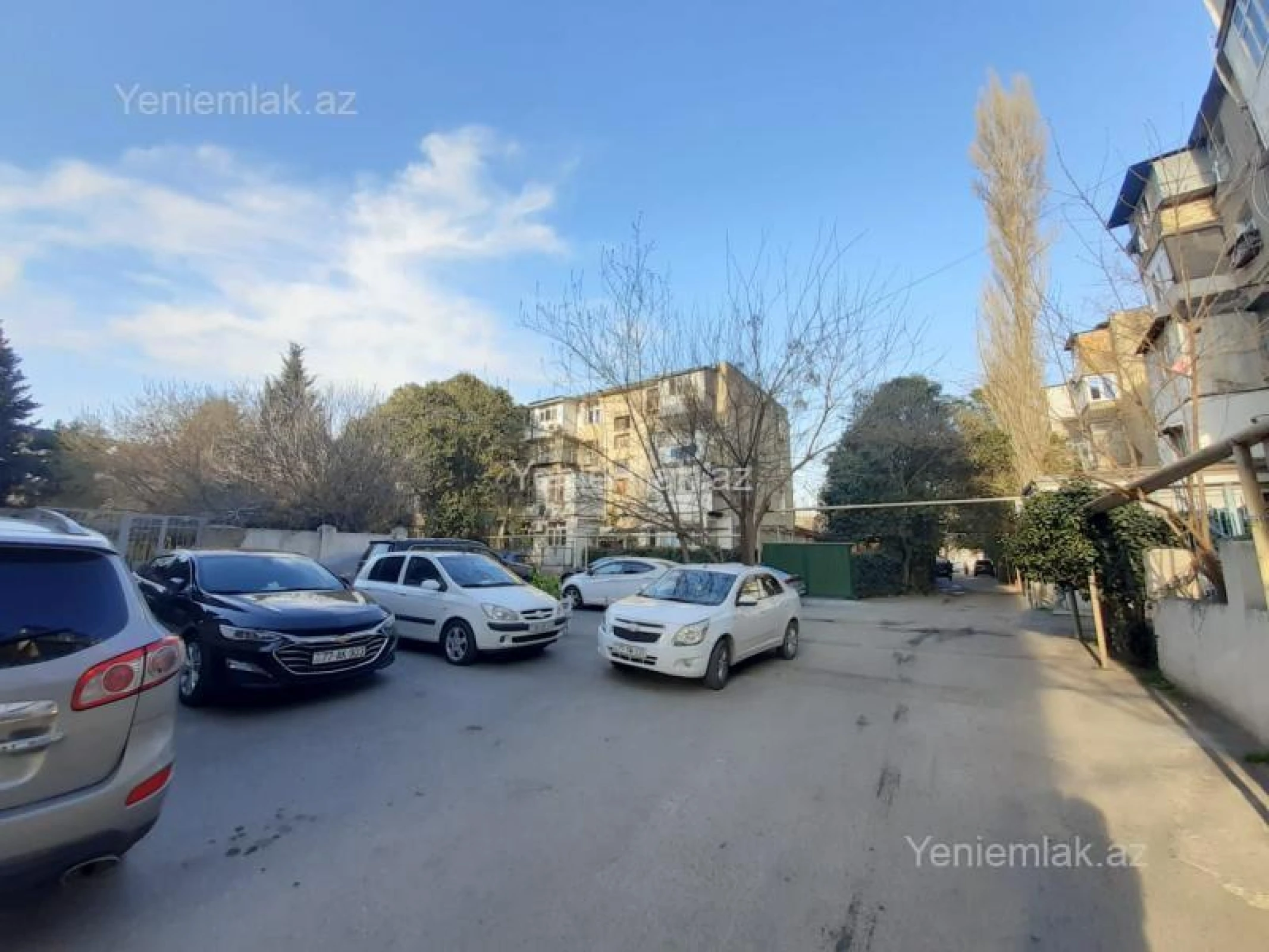 Satılır 3 otaqlı köhnə tikili 55 m²