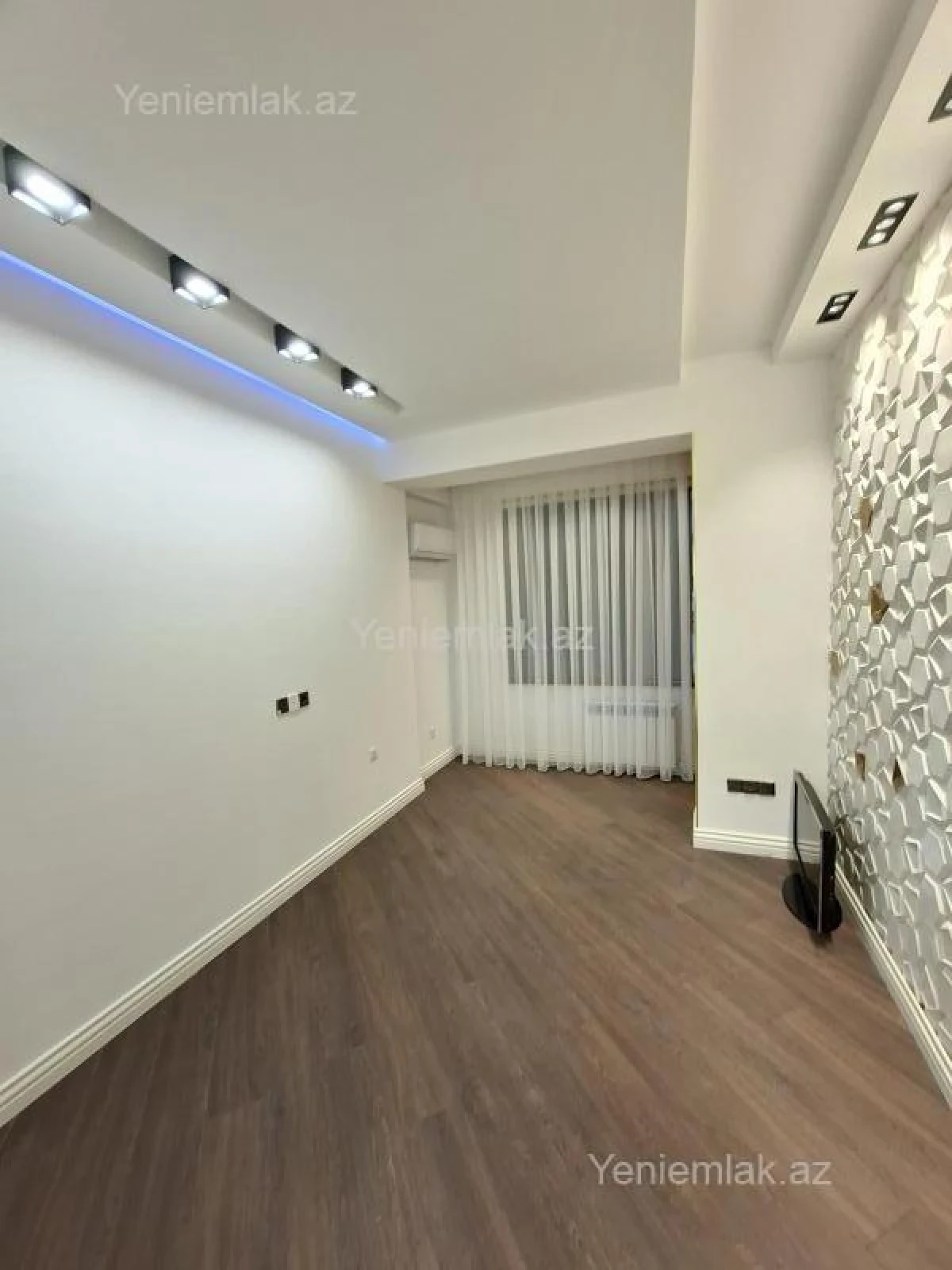 Satılır 3 otaqlı yeni tikili 90 m²