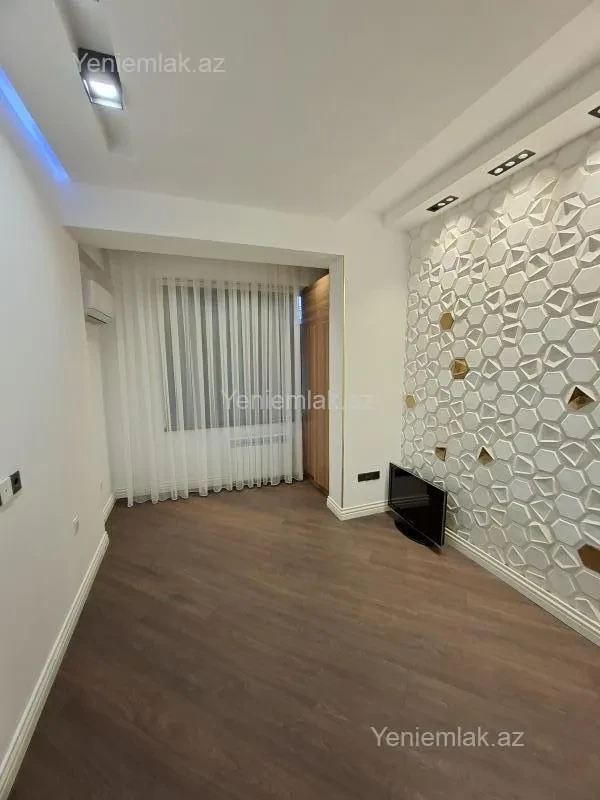 Satılır 3 otaqlı yeni tikili 90 m²
