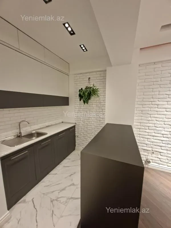 Satılır 3 otaqlı yeni tikili 90 m²