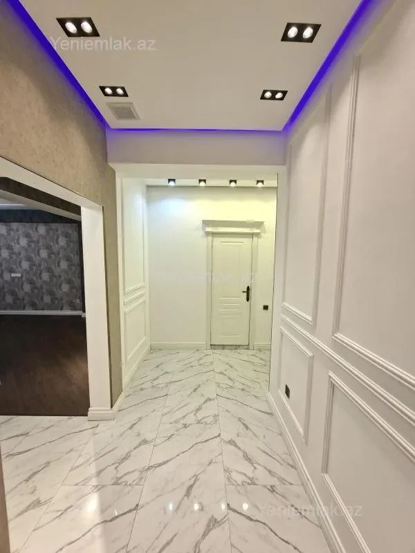 Satılır 3 otaqlı yeni tikili 90 m²