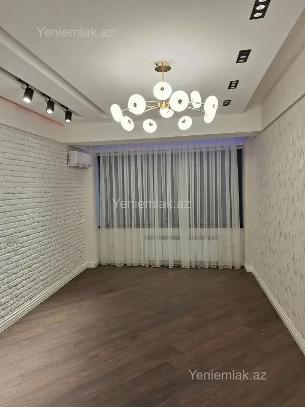Satılır 3 otaqlı yeni tikili 90 m²