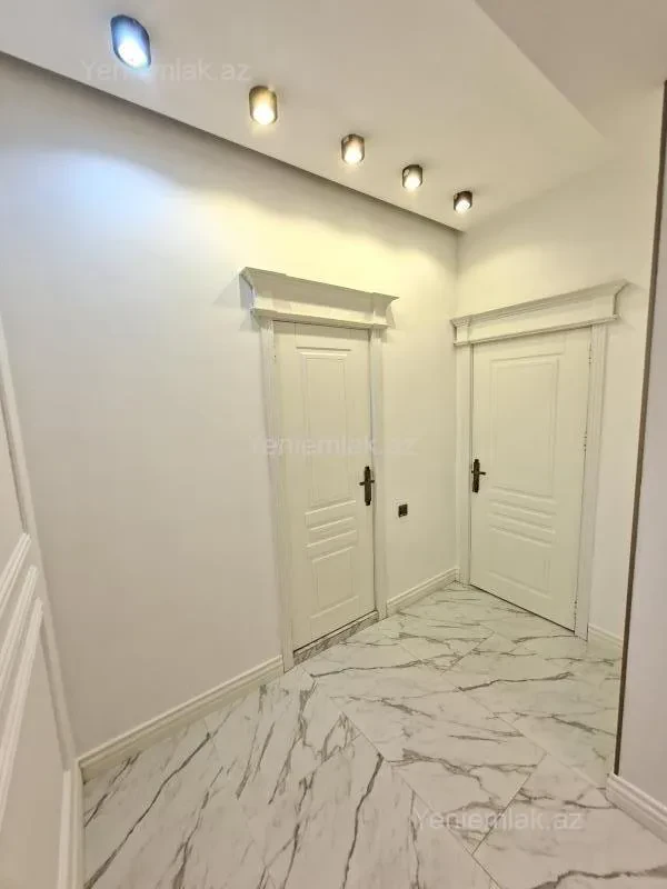 Satılır 3 otaqlı yeni tikili 90 m²