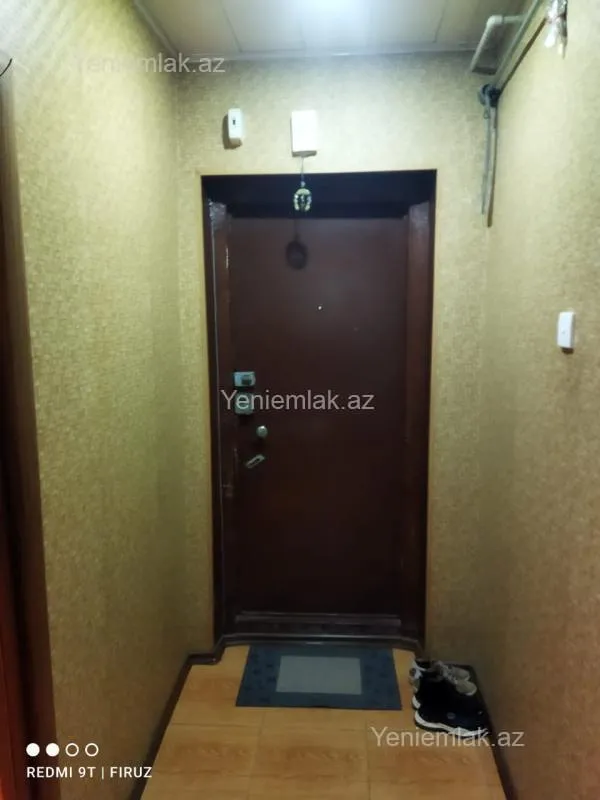 Satılır 3 otaqlı köhnə tikili 74 m²