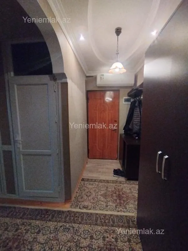 Satılır 3 otaqlı köhnə tikili 80 m²