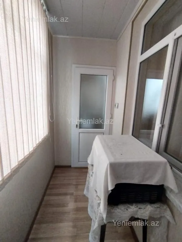 Satılır 3 otaqlı köhnə tikili 80 m²
