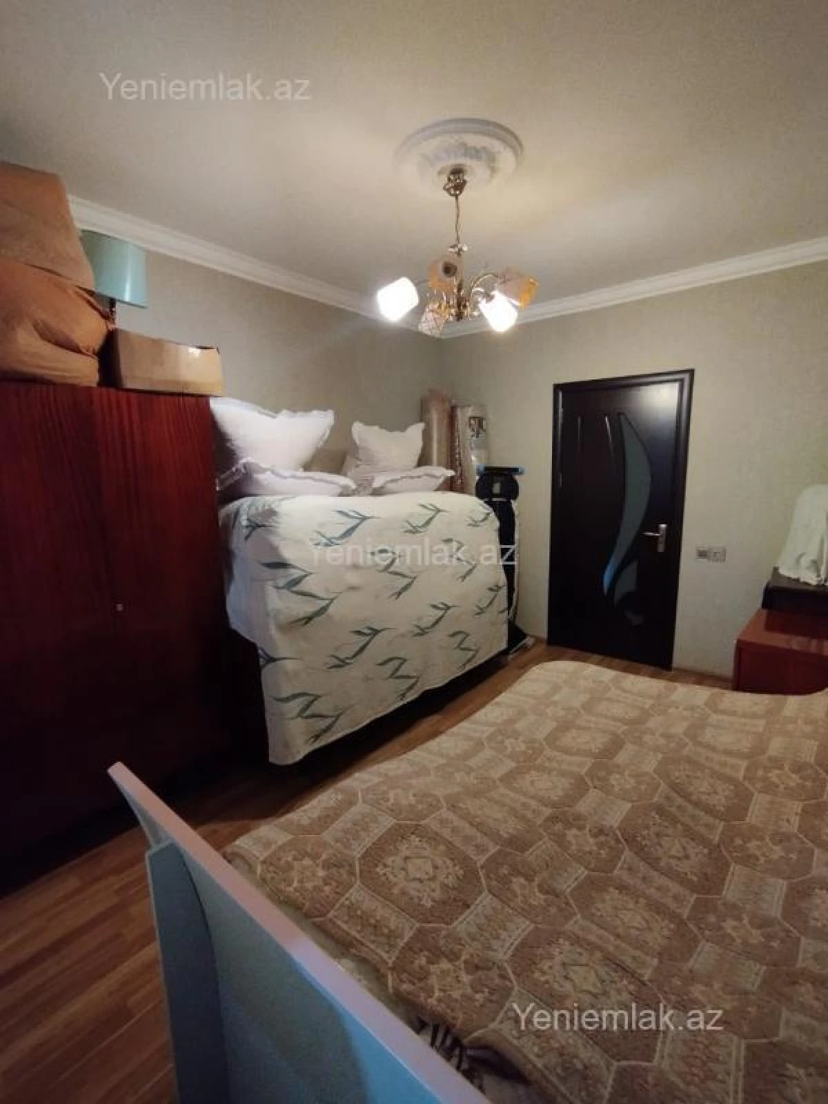 Satılır 3 otaqlı köhnə tikili 80 m²