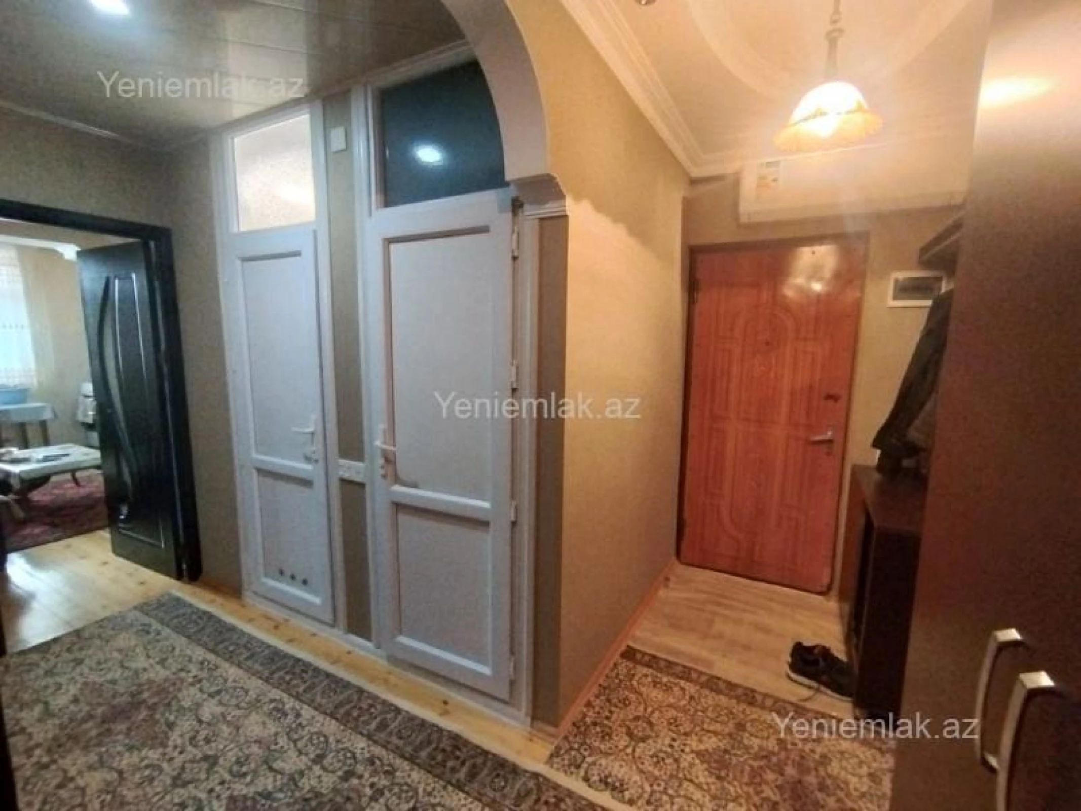Satılır 3 otaqlı köhnə tikili 80 m²