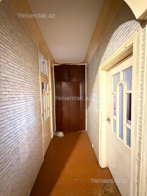 Satılır 2 otaqlı köhnə tikili 55 m²