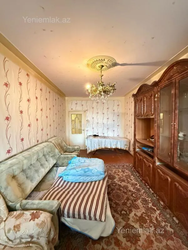 Satılır 2 otaqlı köhnə tikili 55 m²