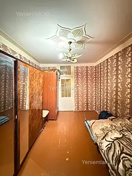 Satılır 2 otaqlı köhnə tikili 55 m²