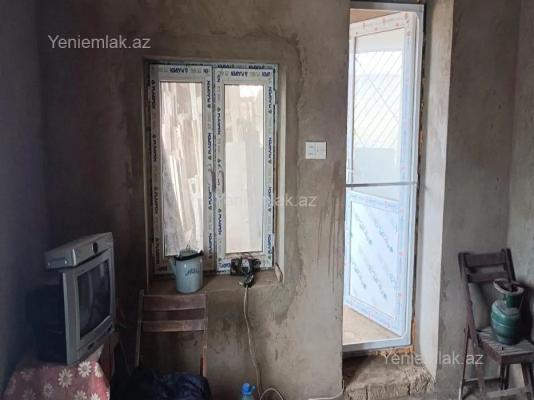 Satılır 2 otaqlı həyət evi 50 m²