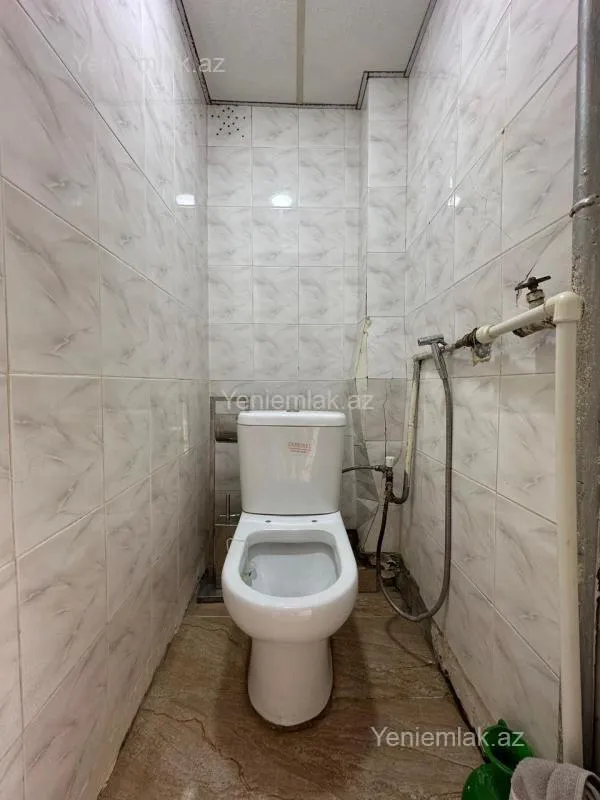 Satılır 3 otaqlı köhnə tikili 75 m²