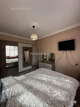 Satılır 3 otaqlı köhnə tikili 75 m²