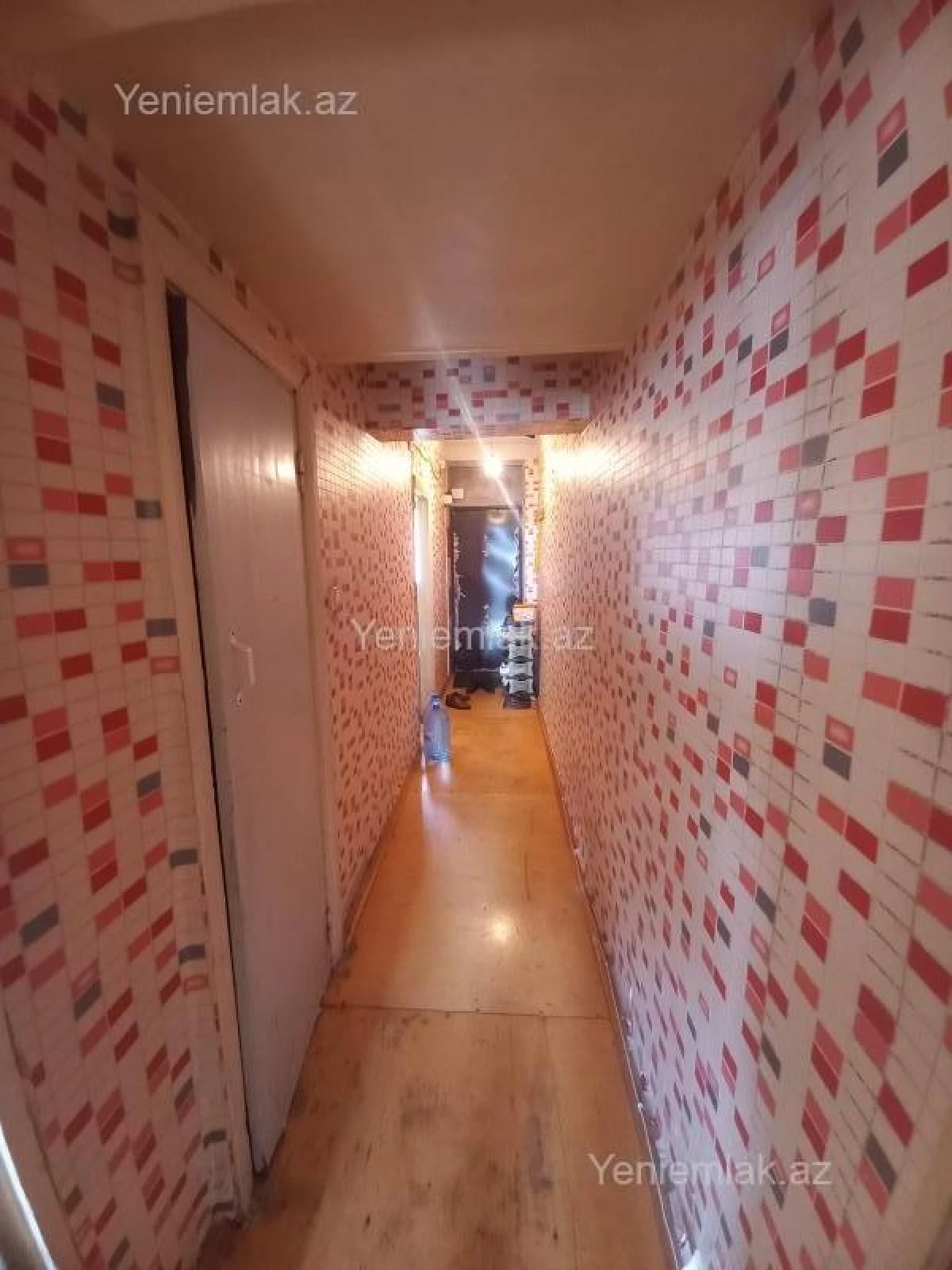 Satılır 1 otaqlı köhnə tikili 45 m²