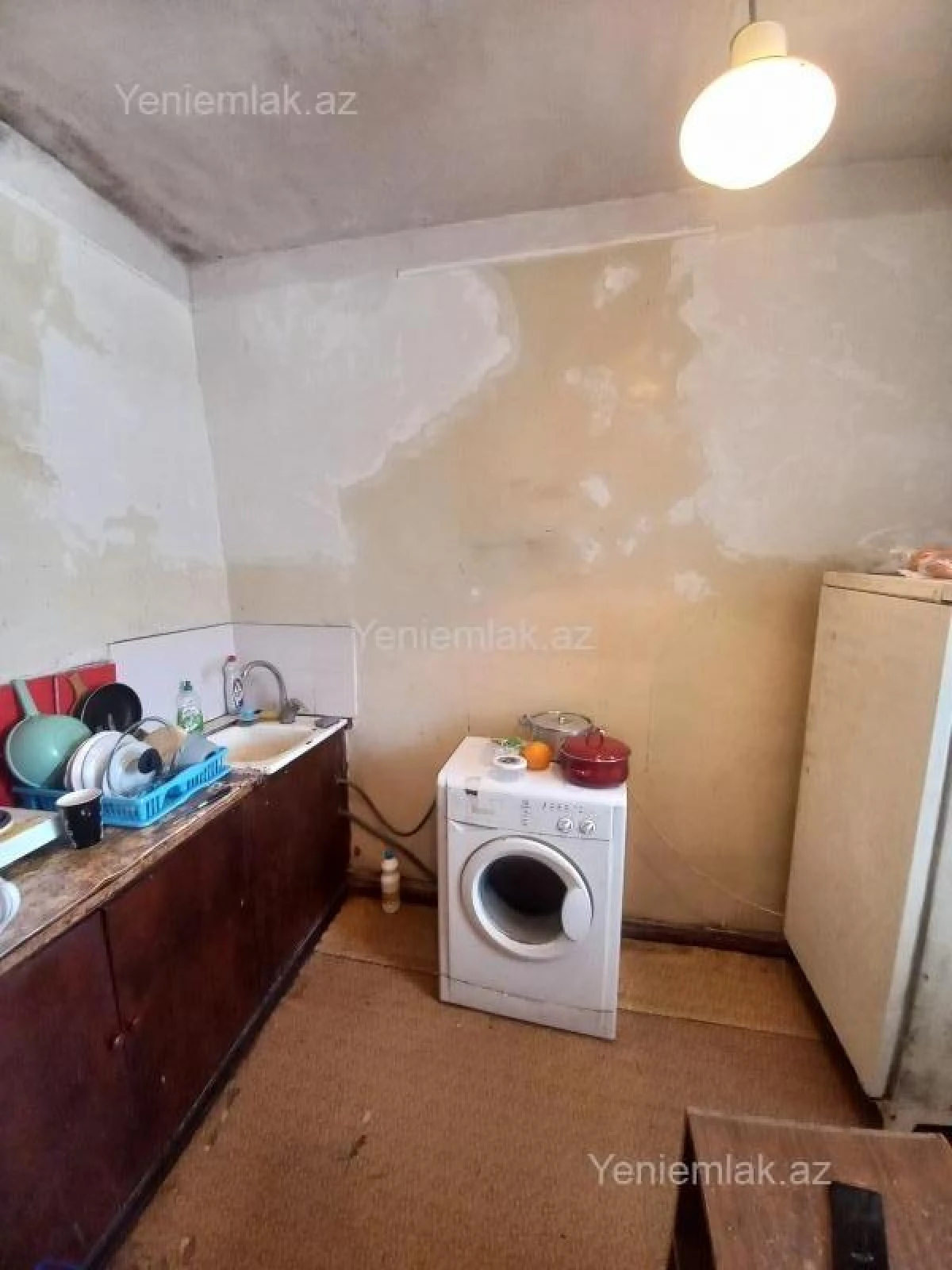 Satılır 1 otaqlı köhnə tikili 45 m²