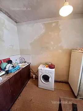 Satılır 1 otaqlı köhnə tikili 45 m²