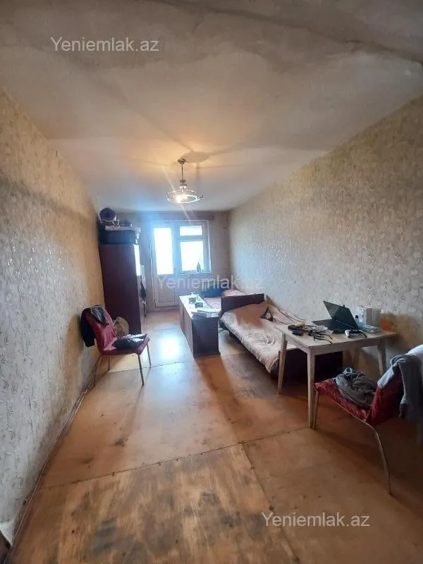 Satılır 1 otaqlı köhnə tikili 45 m²