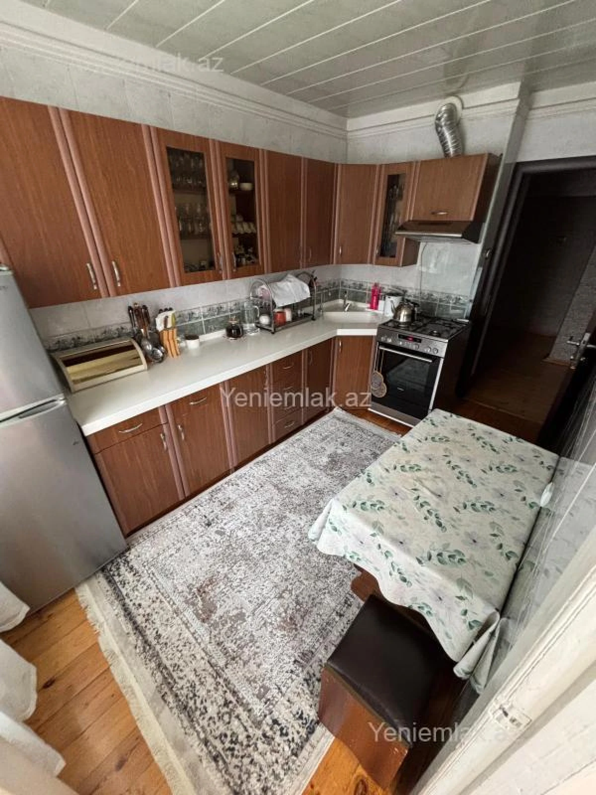Satılır 3 otaqlı köhnə tikili 70 m²