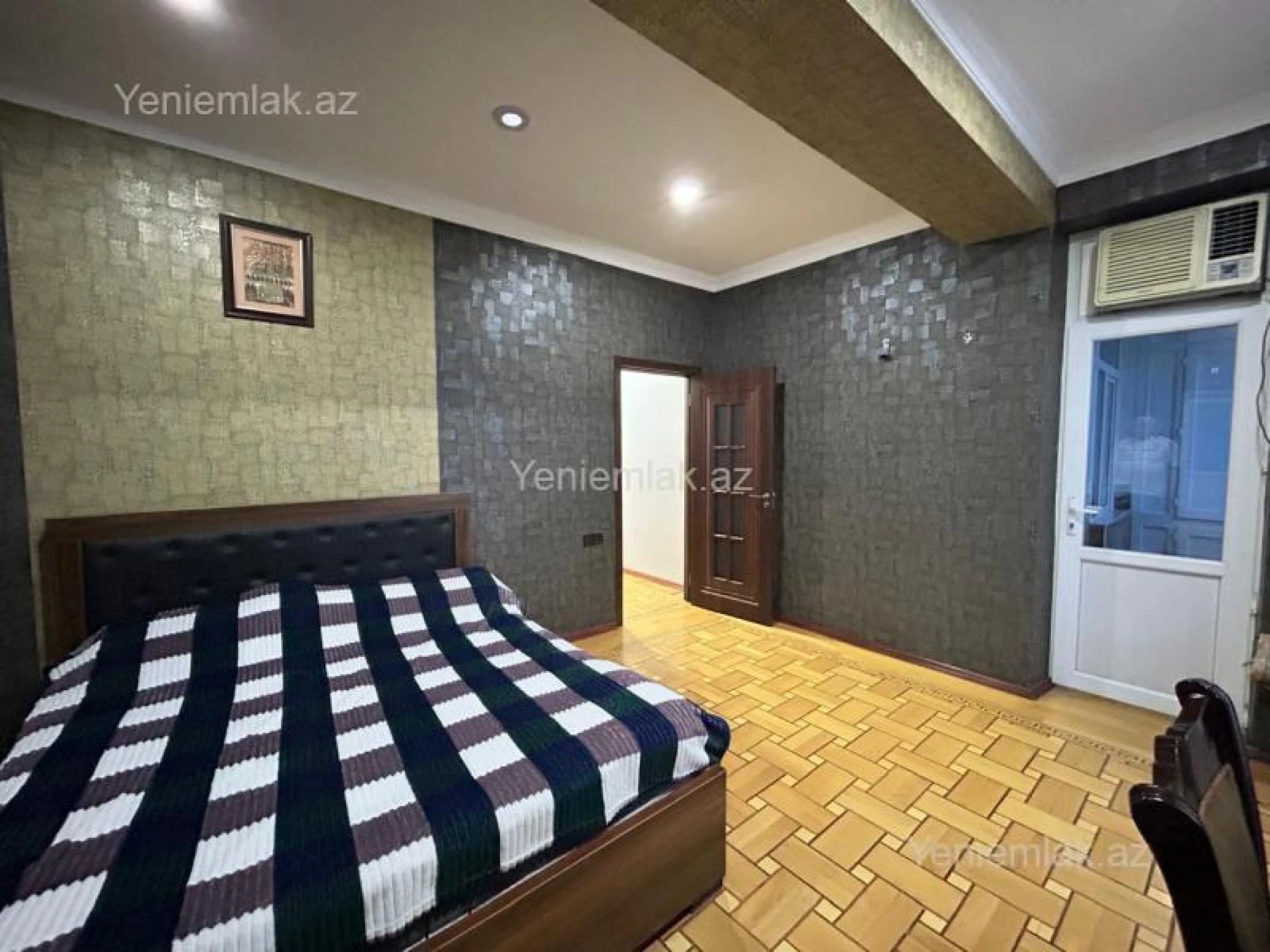 Satılır 4 otaqlı yeni tikili 142 m²