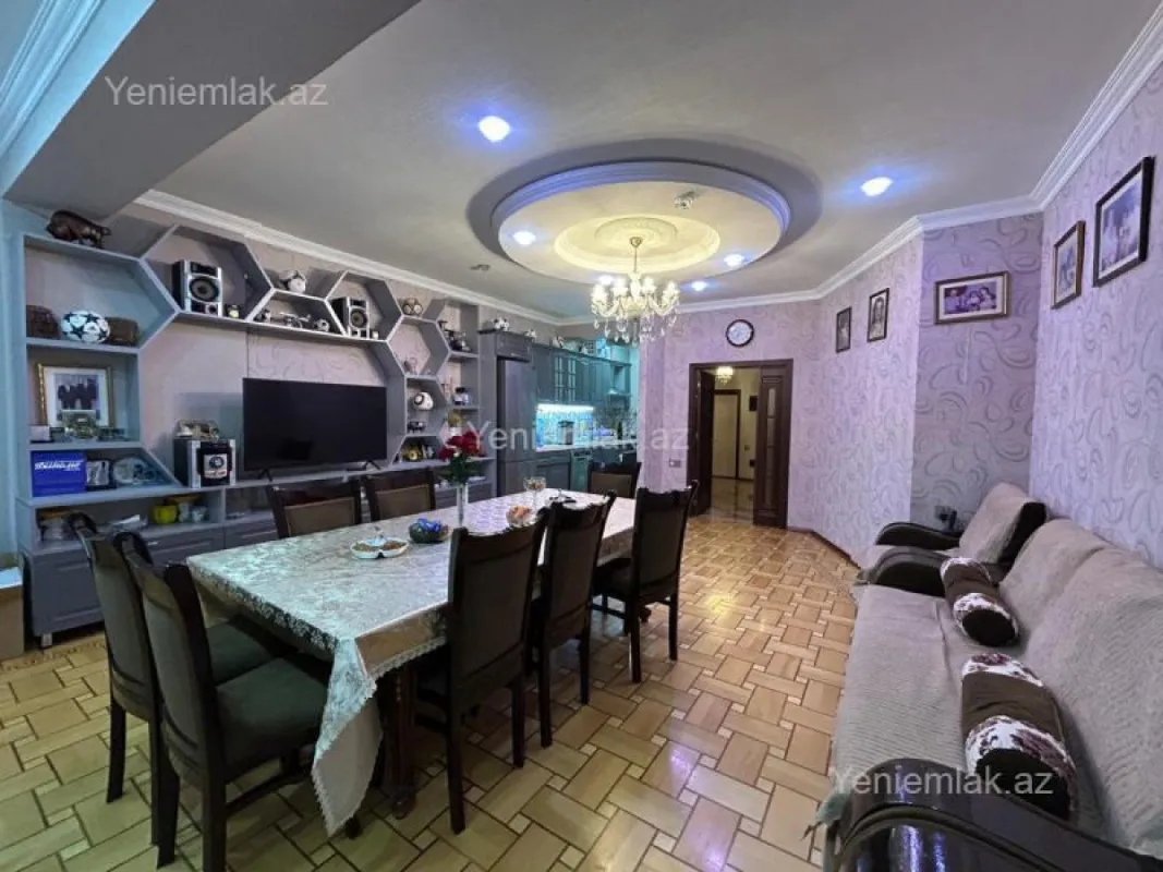 Satılır 4 otaqlı yeni tikili 142 m²