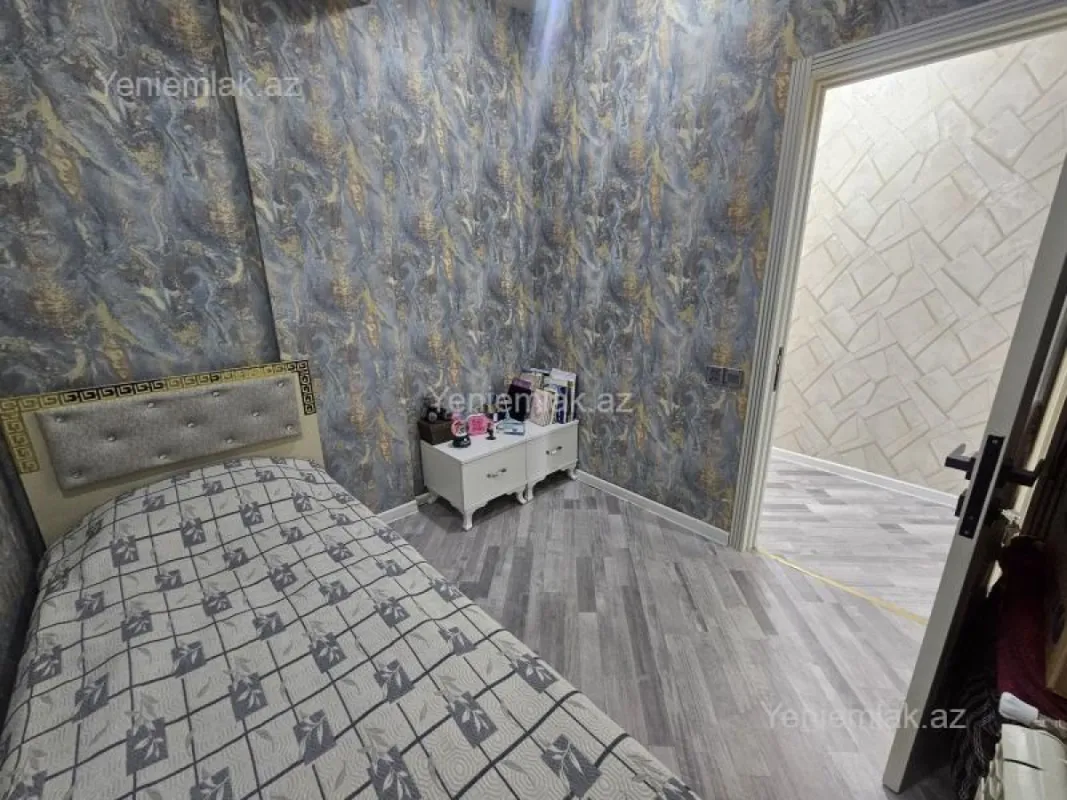 Satılır 3 otaqlı yeni tikili 74 m²