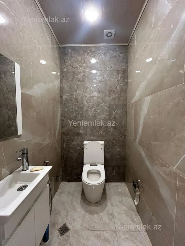 Satılır 3 otaqlı yeni tikili 105 m²