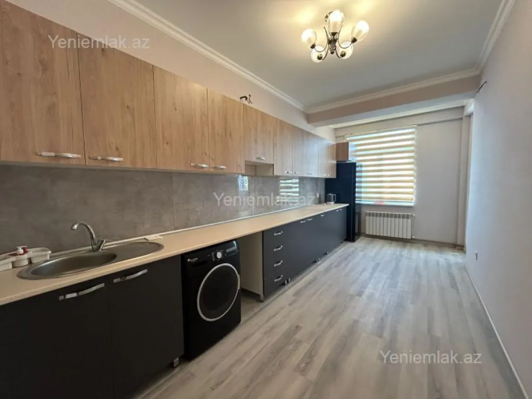 Satılır 3 otaqlı yeni tikili 105 m²