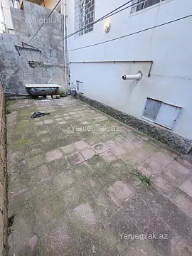 Satılır 3 otaqlı köhnə tikili 52 m²
