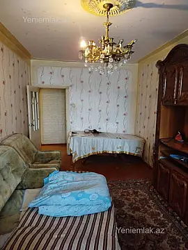 Satılır 2 otaqlı köhnə tikili 55 m²