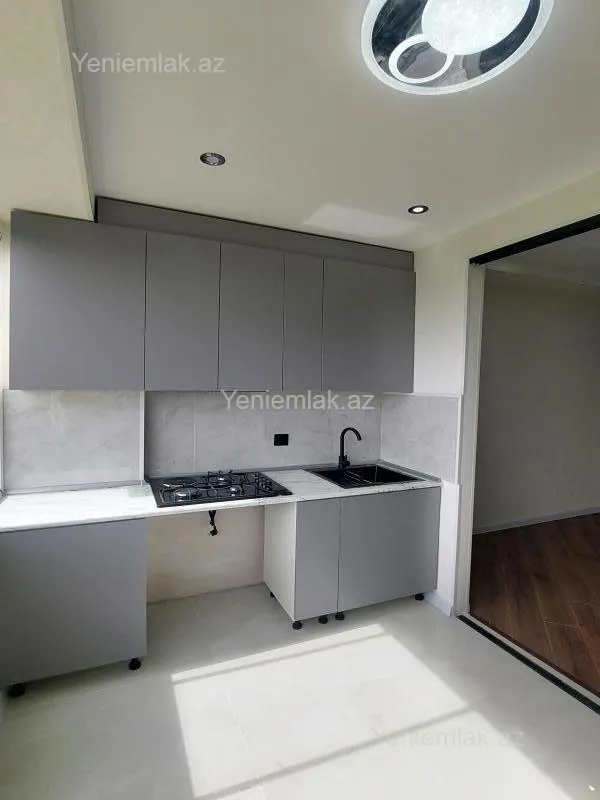 Satılır 3 otaqlı yeni tikili 74 m²
