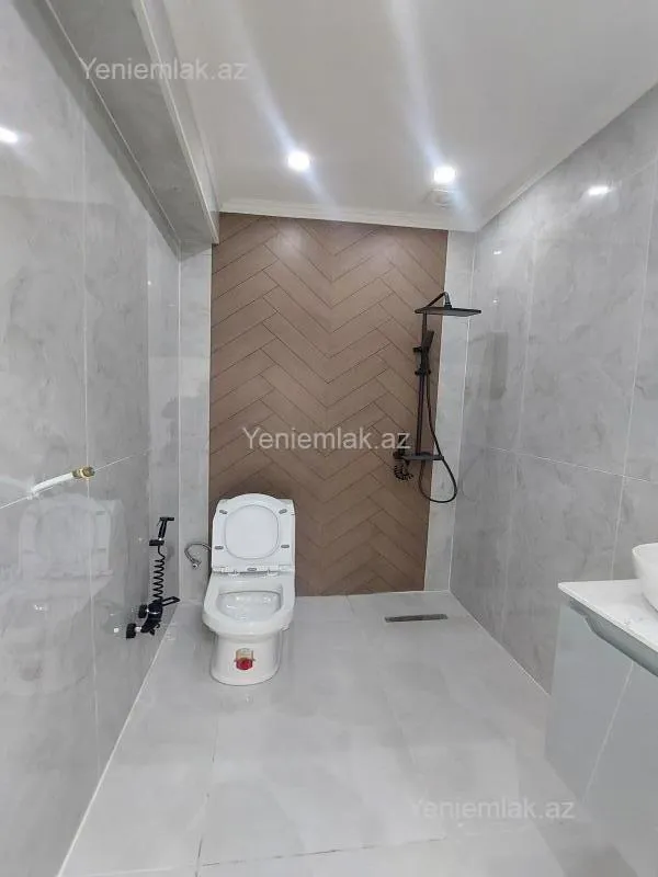 Satılır 3 otaqlı yeni tikili 74 m²