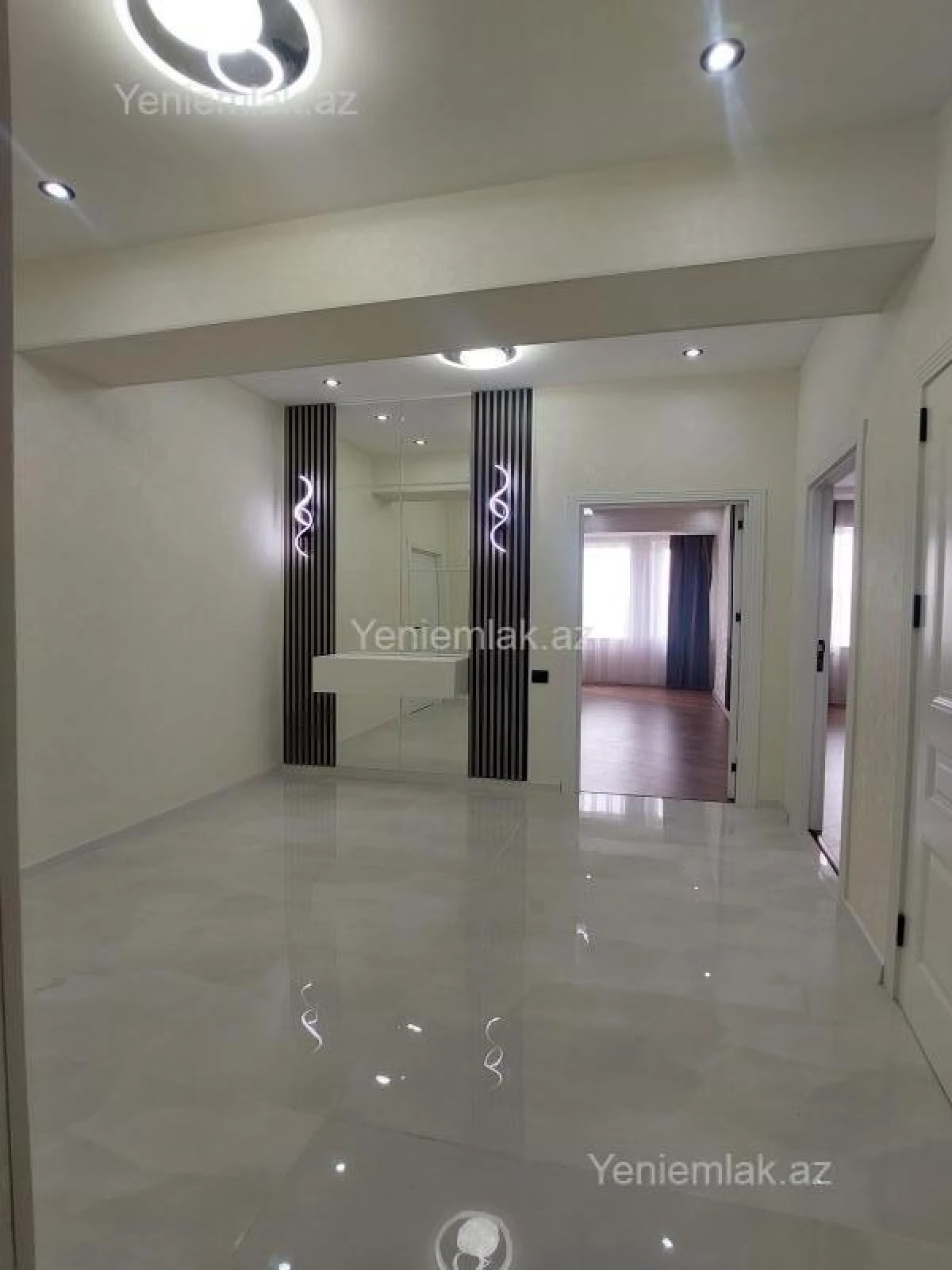 Satılır 3 otaqlı yeni tikili 74 m²