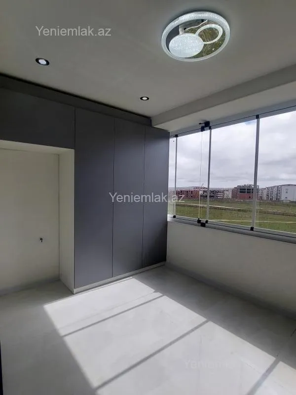 Satılır 3 otaqlı yeni tikili 74 m²