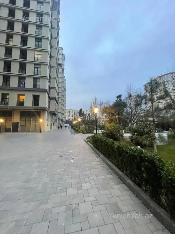 Satılır 3 otaqlı yeni tikili 103 m²