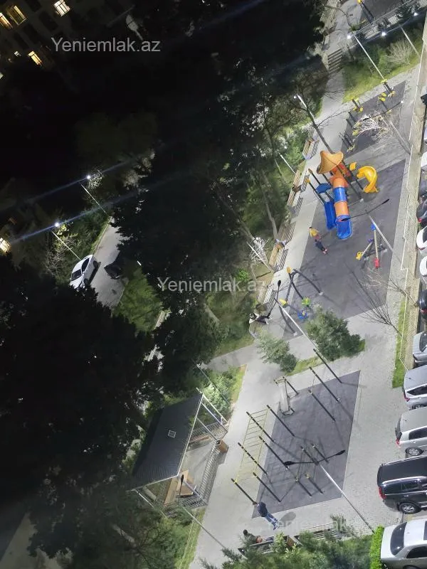 Satılır 3 otaqlı köhnə tikili 80 m²