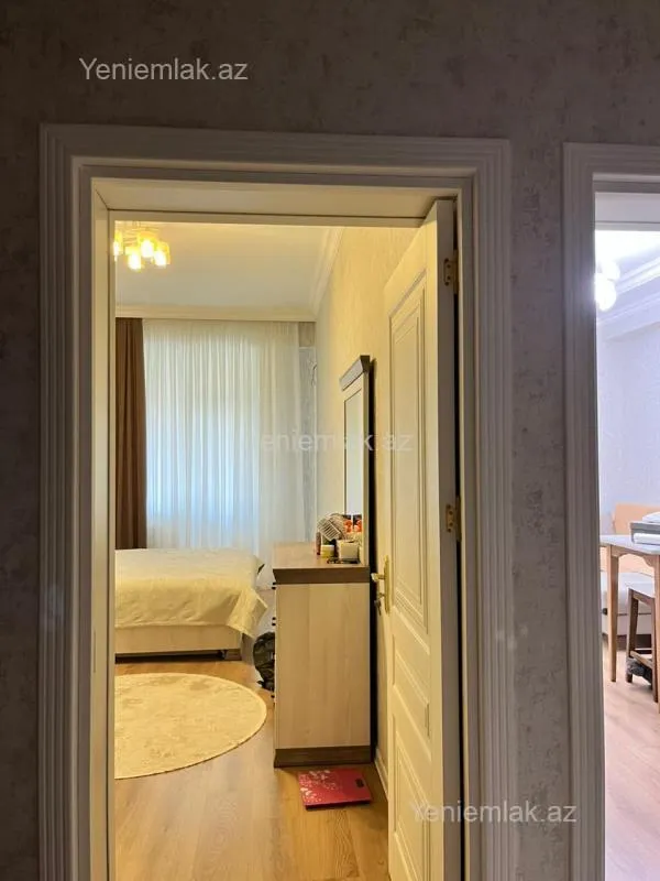 Satılır 2 otaqlı yeni tikili 70 m²