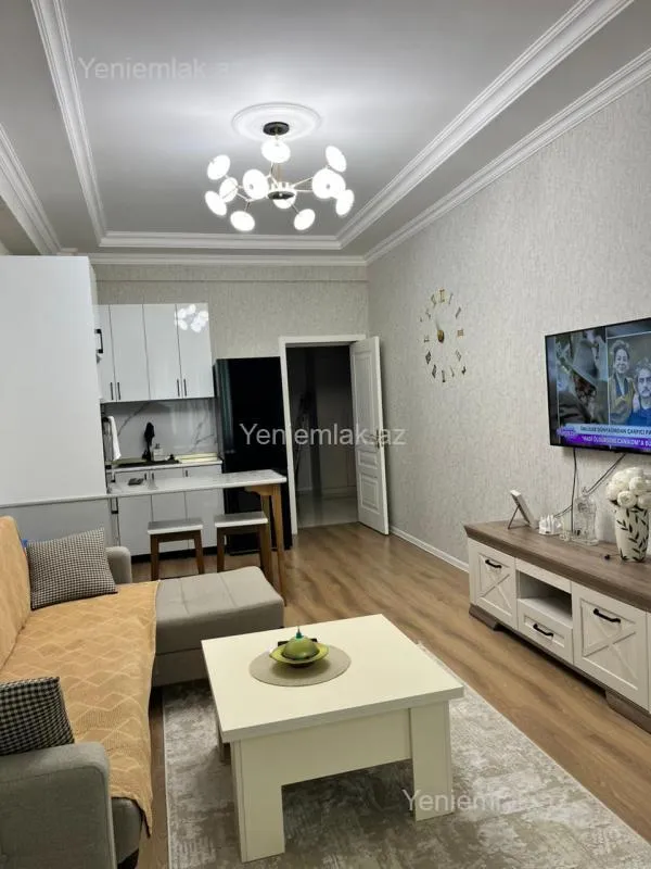 Satılır 2 otaqlı yeni tikili 70 m²