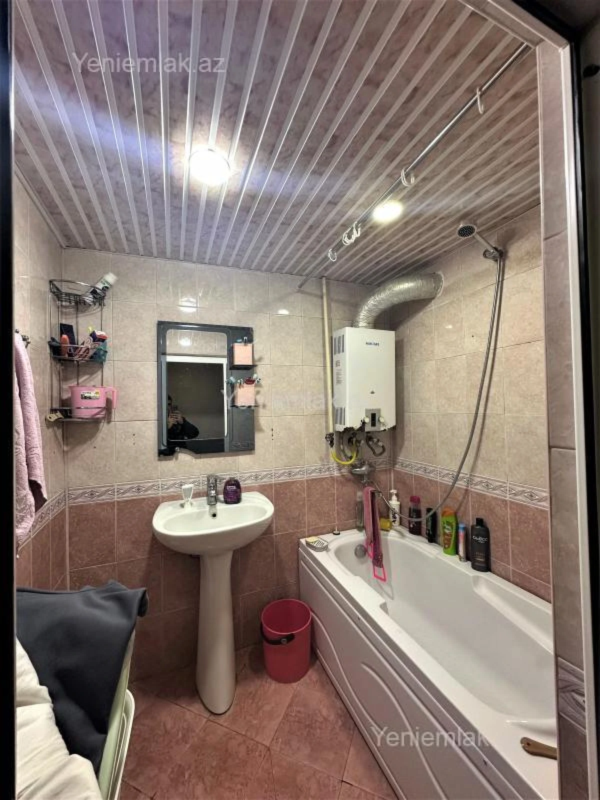 Satılır 3 otaqlı köhnə tikili 80 m²