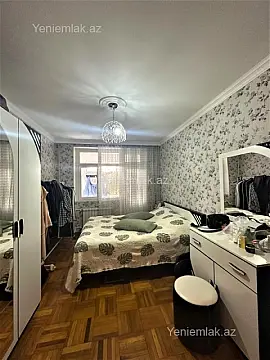 Satılır 3 otaqlı köhnə tikili 80 m²