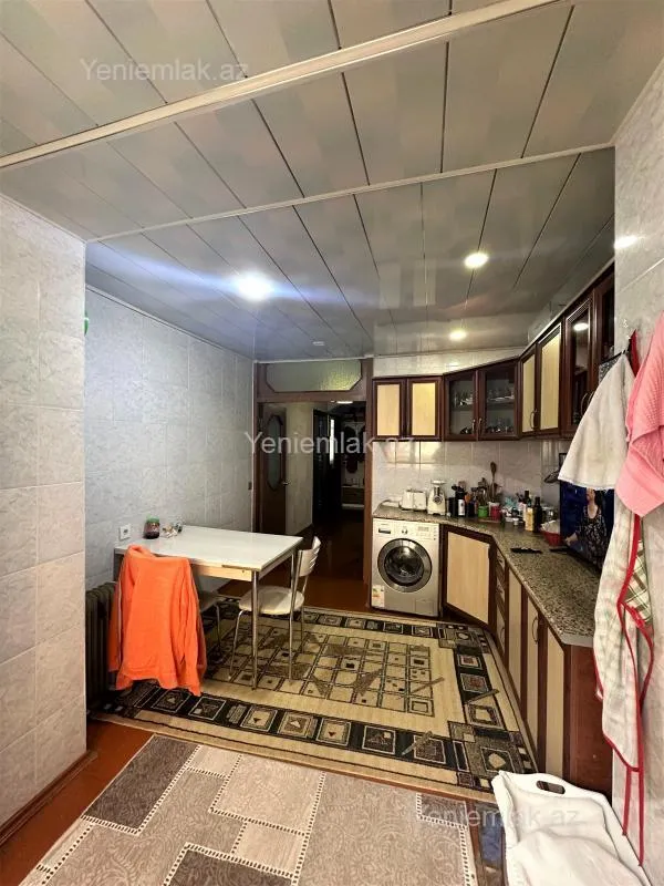 Satılır 3 otaqlı köhnə tikili 80 m²