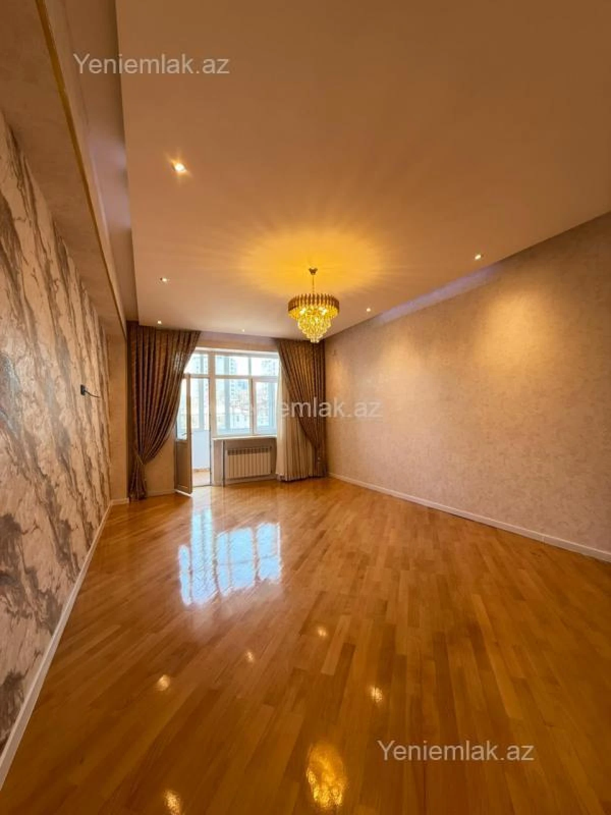Satılır 3 otaqlı yeni tikili 135 m²