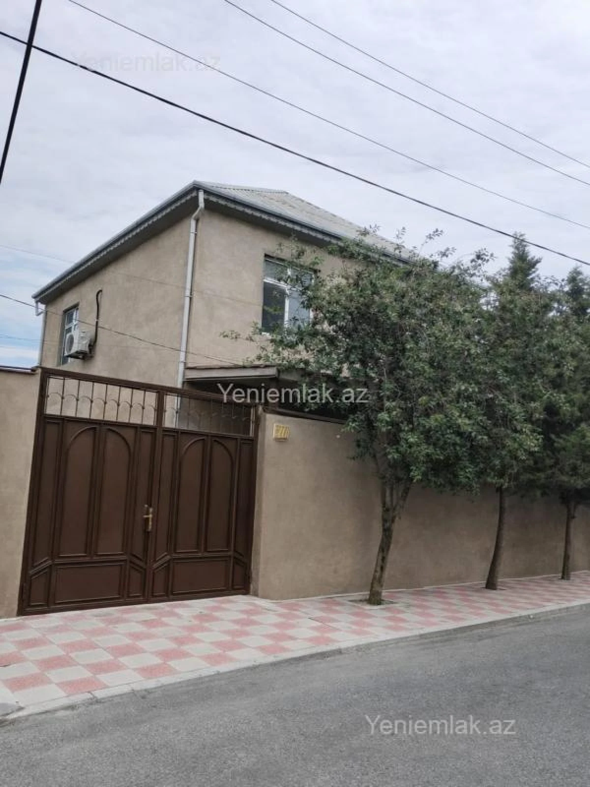 Satılır 4 otaqlı həyət evi 130 m²