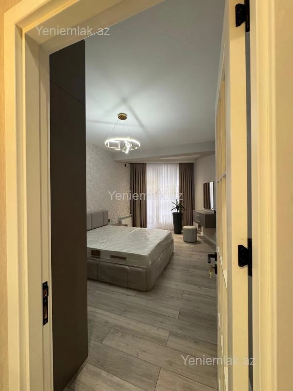 Satılır 2 otaqlı yeni tikili 92 m²