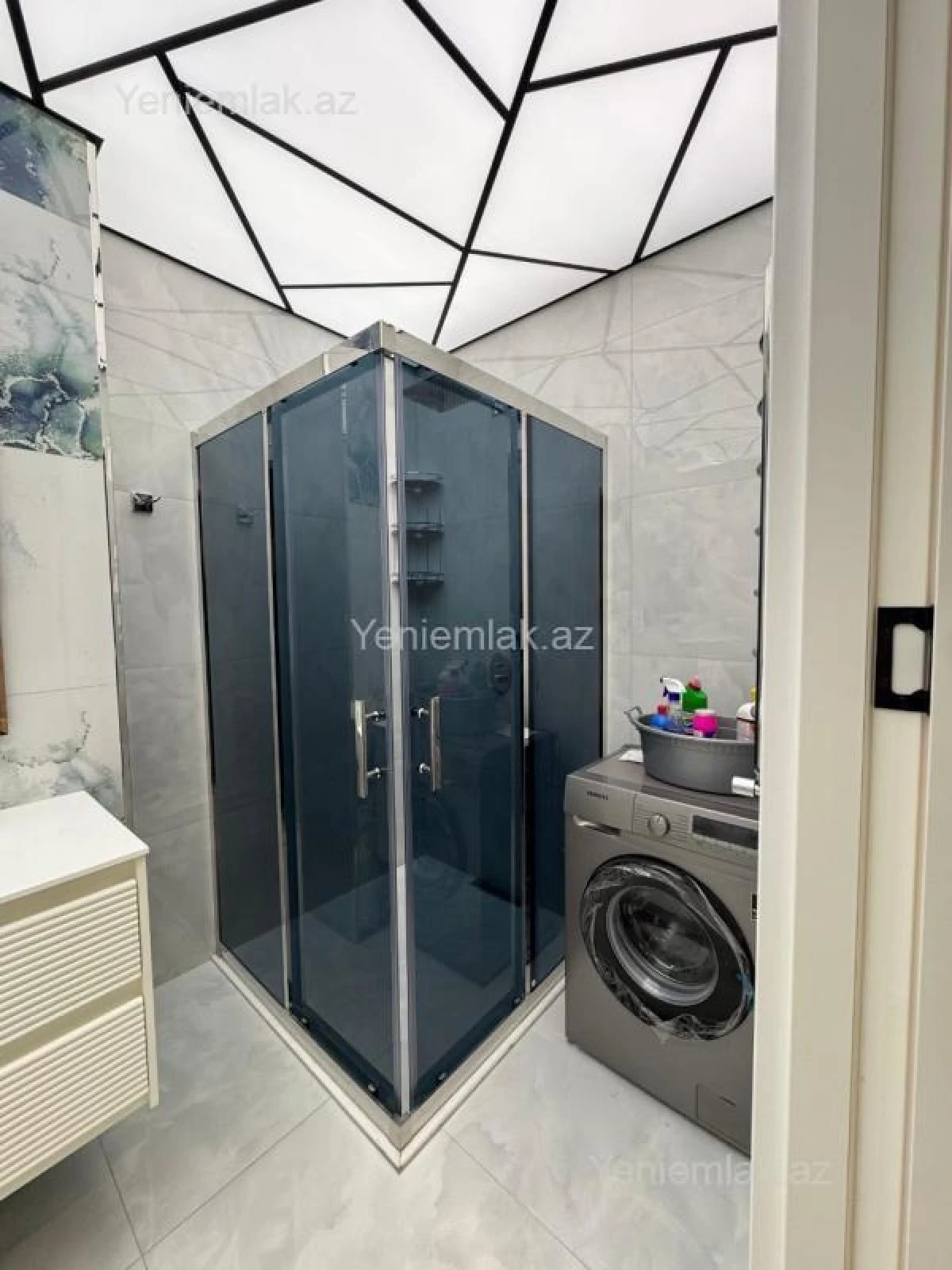 Satılır 2 otaqlı yeni tikili 92 m²